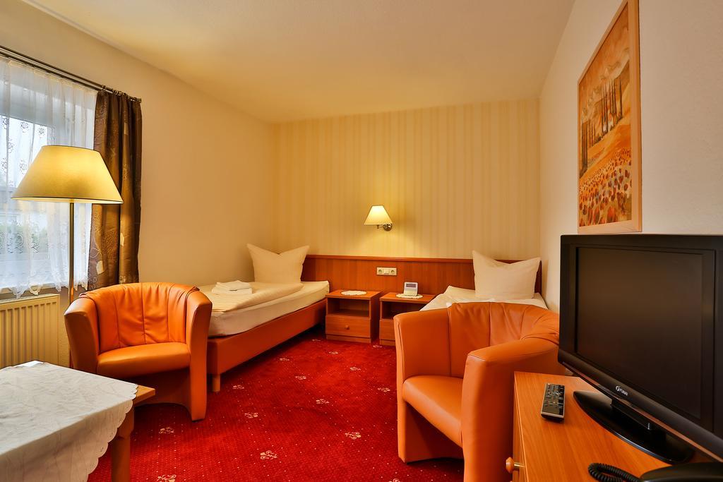 Hotel & Pension Villa Camenz Güstrow Chambre photo